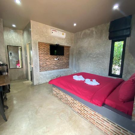 The Loft House Sakaeo Hotel Watthana Nakhon Bagian luar foto