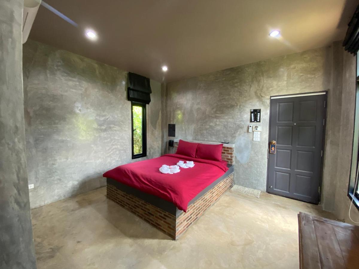 The Loft House Sakaeo Hotel Watthana Nakhon Bagian luar foto