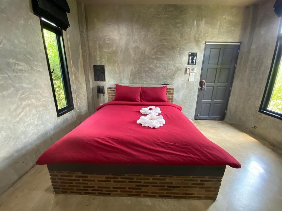 The Loft House Sakaeo Hotel Watthana Nakhon Bagian luar foto