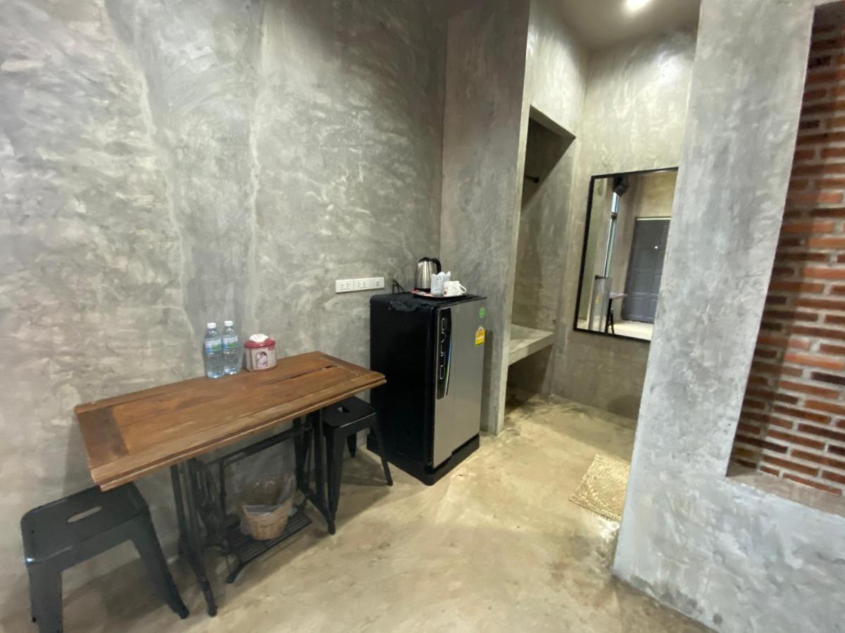 The Loft House Sakaeo Hotel Watthana Nakhon Bagian luar foto