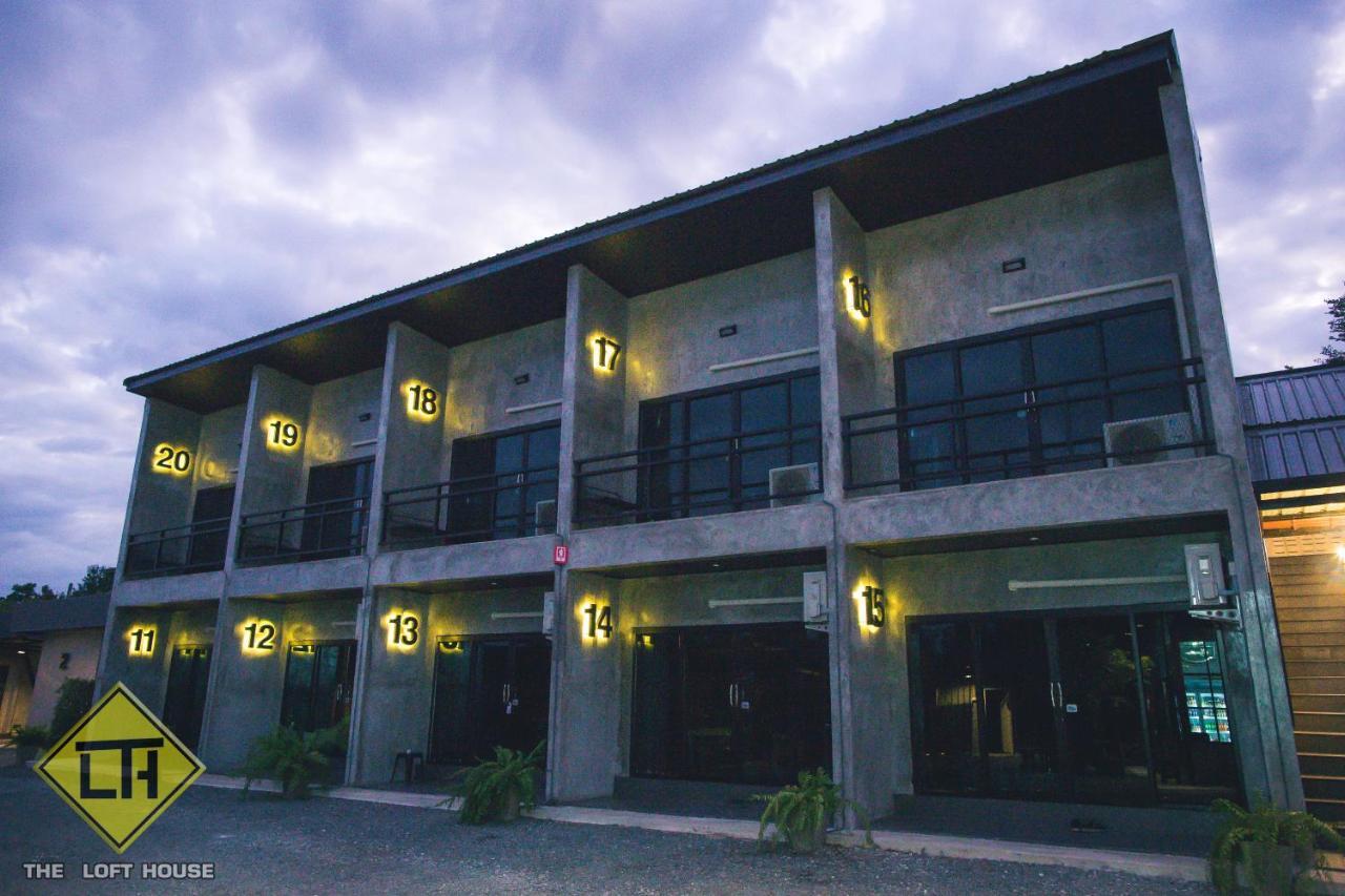 The Loft House Sakaeo Hotel Watthana Nakhon Bagian luar foto