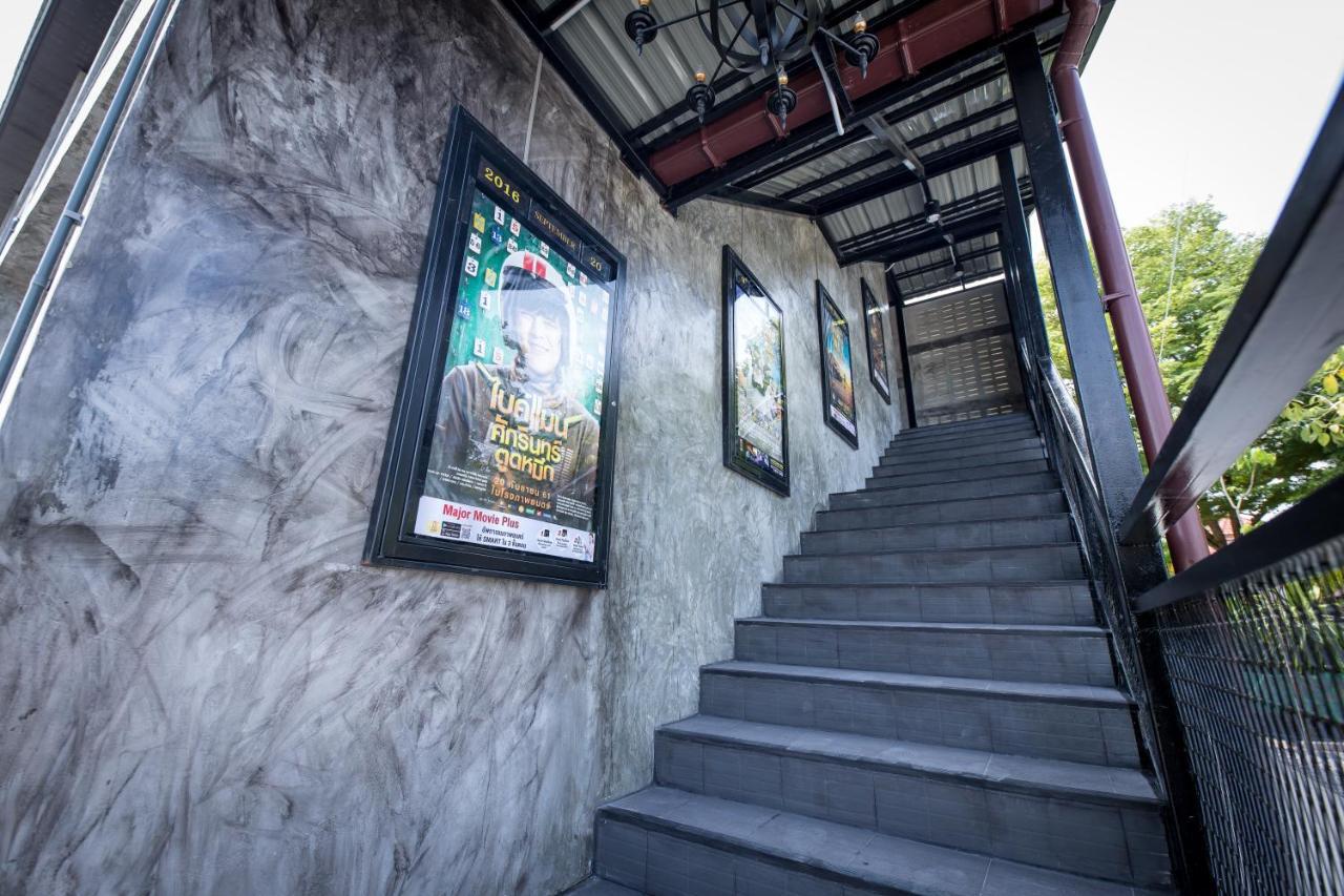 The Loft House Sakaeo Hotel Watthana Nakhon Bagian luar foto